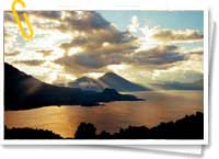 Vista del lago Atitlan