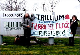 pelea sin cuartel. rammacciotti (izq.) presidenta de una organizacion ambientalista que defiende los bosques fueguinos.